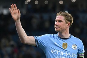 pg电子模拟器包含德布劳内回归赛场，高光表现首场状态亮眼，拜仁观众沸腾！的词条